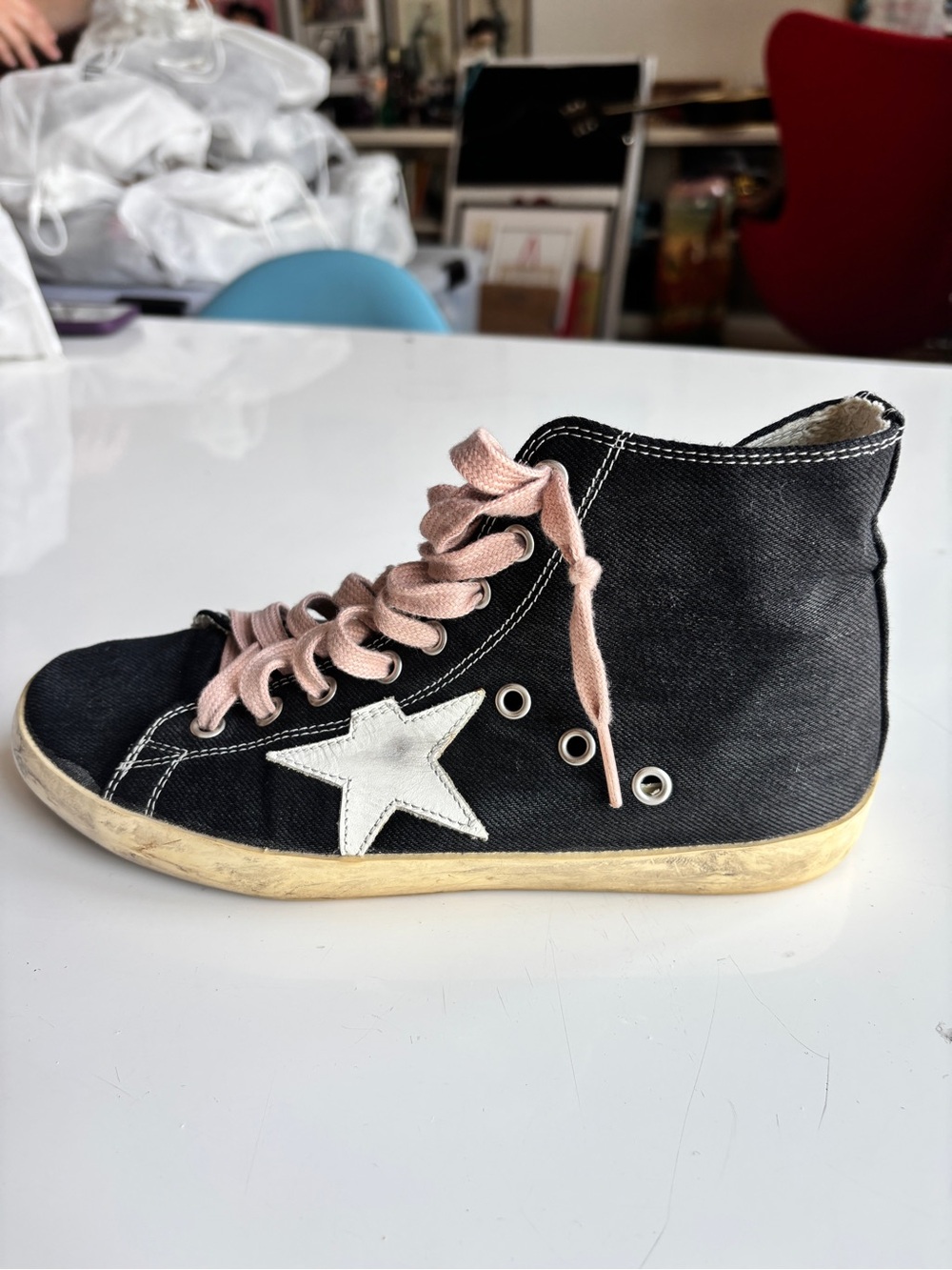 Golden Goose Black High-Top Sneaker with White Star and Pink Laces - Picture 4 of 7